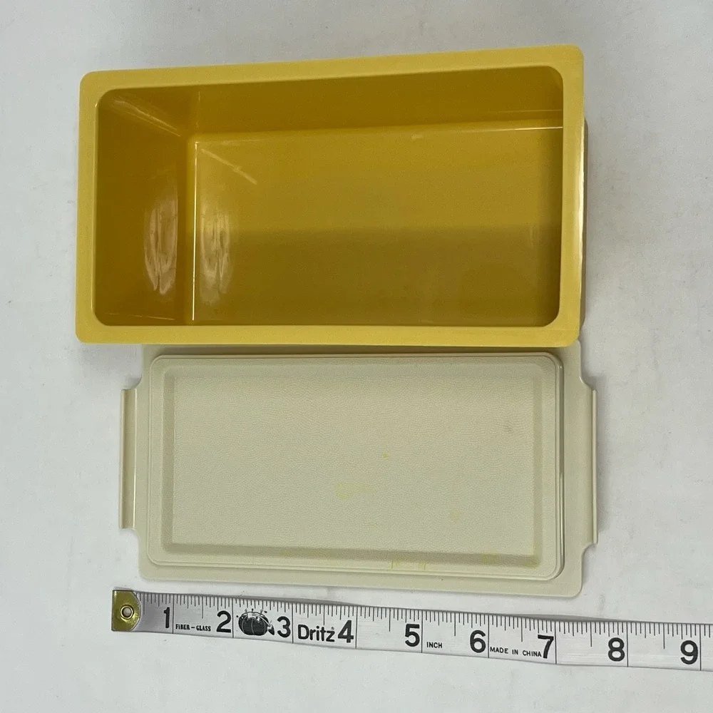 Vtg Tupperware 639-12‎ Large Butter Dish Harvest Gold with Almond Base USA Made